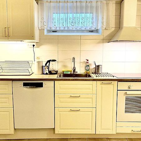 3 Rooms With Private Kitchen & Private Bathroom 5B Gavle Exterior photo