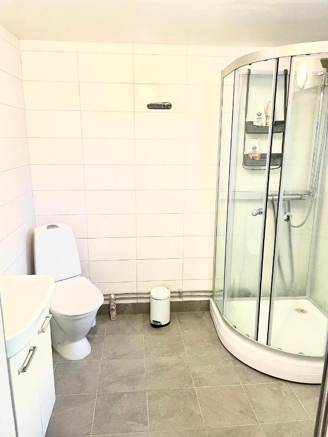 3 Rooms With Private Kitchen & Private Bathroom 5B Gavle Exterior photo