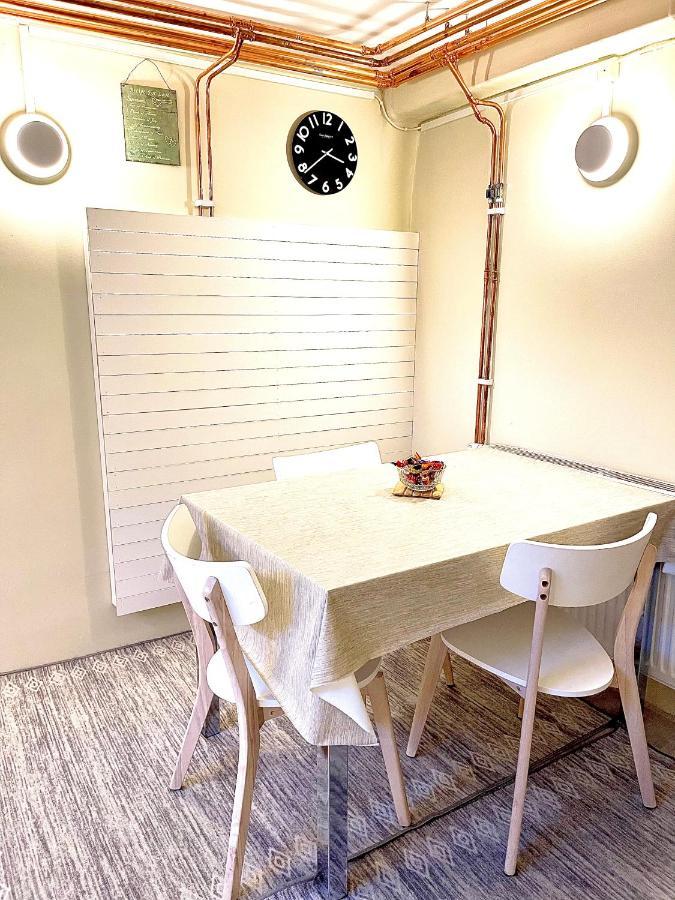 3 Rooms With Private Kitchen & Private Bathroom 5B Gavle Exterior photo