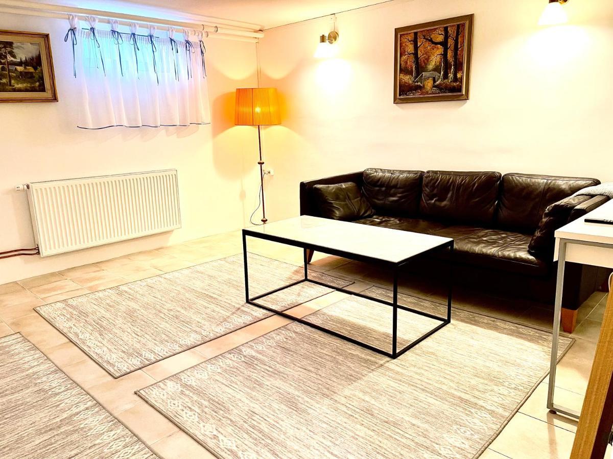 3 Rooms With Private Kitchen & Private Bathroom 5B Gavle Exterior photo