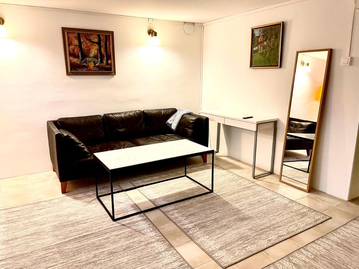 3 Rooms With Private Kitchen & Private Bathroom 5B Gavle Exterior photo